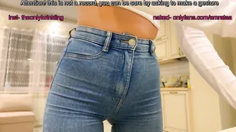 em_rata busty bitch jerking her pussy with phallus