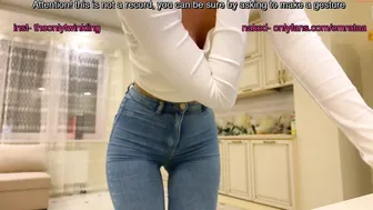 em_rata busty bitch jerking her pussy with phallus