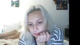 k10l96 skin posing nude