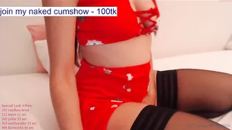 german_honey great bitch wore a mask and fucks with a toy