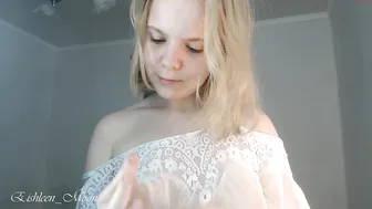 eishleen_moon brunette in stockings shows shaved holes