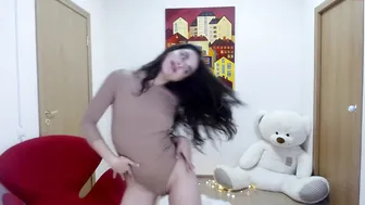 girl_of_yourdreams ardent maid seduces with big forms
