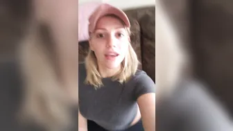 mia malkova onlyfans cute milf fucks shaved cunt