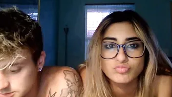 alicakes19 blonde fucks both holes