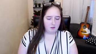 meatball busty  cam girl  undresses and caresses her pussy