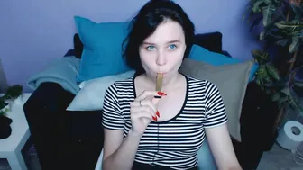 alice_charm sucks rubber penis