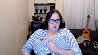 meatball cute lush bitch pulls pussy