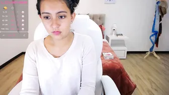 violet_honey18 shy girl exposes beautiful tits