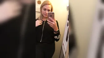 mia malkova onlyfans cute lady jerking off her cunt