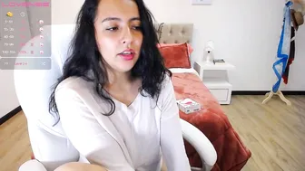 violet_honey18 multiple videos of her cumming