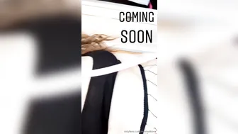 mia malkova onlyfans crazy girl caresses shaved pussy