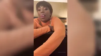 yumtheebossxxx onlyfans amazing chicks and have fun with sex toys