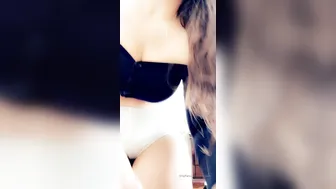 victoryaxo onlyfans plump bitch creases her boobs