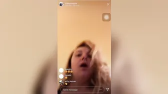 victoryaxo onlyfans takes off her panties