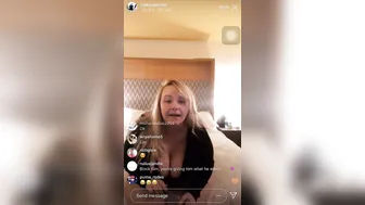victoryaxo onlyfans takes off her panties