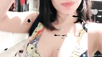 emanuelly raquel manyvids luscious whore rubs boobs with oil