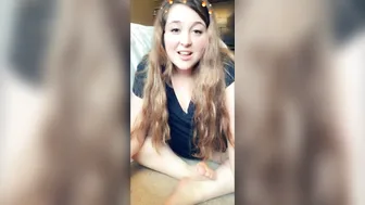 sweet arches onlyfans pulls pussy to orgasm