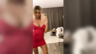 sopeachybaby onlyfans sexy lady fucks both holes