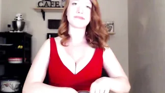 dheidiandfriends Naughty babe caresses vaginal hole