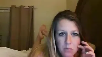 1234anythinggoes Vicious bitch fucks herself with a hammer