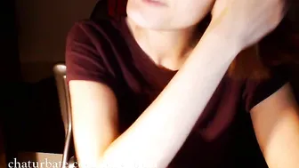 miss_lana Sexy chick caresses pussy