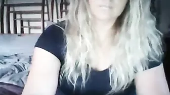 koiguy Sexy girls teasing pussies