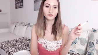 jennymcqueen Big boobed bitch licks dildo