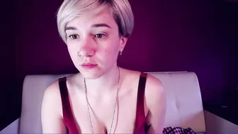 katetailor Hot lady posing in black lingerie