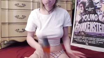 lovelyamaris Beautiful brunette shows off her tits