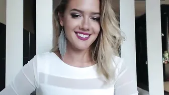 7kira7 Busty babe caresses nipples