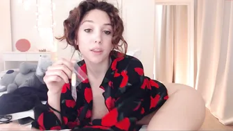 cleopatra_sinns Thin confused pulls papillae