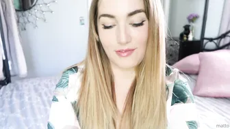 stepanka onlyfans in just one bra found her long friend and immediately decided to use it.