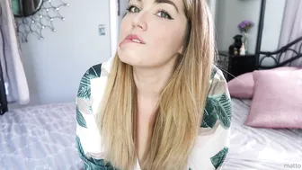 stepanka onlyfans in just one bra found her long friend and immediately decided to use it.