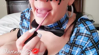 hotwife78 onlyfans busty hottie fucks handjob cunt