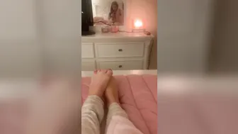 blondedomgirl onlyfans spectacular devil smartly jerks off her dildo