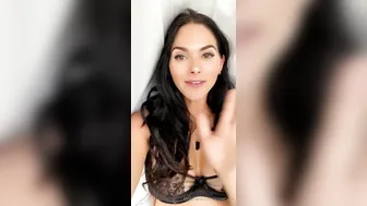 aspen rae onlyfans sexy hottie fucks both holes