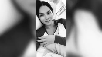 aspen rae onlyfans beauty close fingers clit