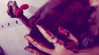 diana cu de melancia onlyfans posing for the camera exposing her sexy body