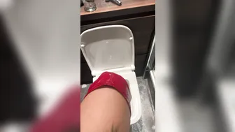 blondedomgirl onlyfans spicy chick exposes sexy body