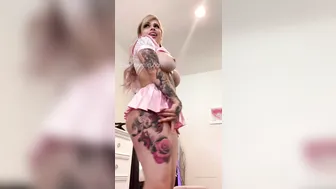 karen onlyfans bare nipples