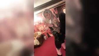blondedomgirl onlyfans gorgeous lady caresses shaved vagina