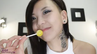 asiandreamx aka aiko moe manyvids busty mare is hammering her anus