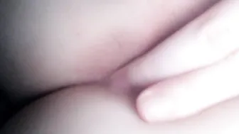 aimee (@aimeee) onlyfans shakes while husband is not at home