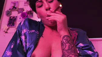 miss nera skye onlyfans busty slut brings herself to squirt