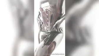 latexx lara onlyfans bitches flirt