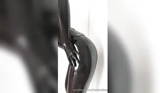 latexx lara onlyfans bitches flirt