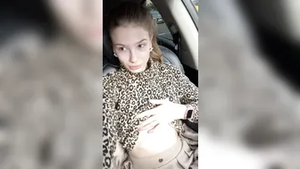 sweetiem onlyfans manyvids gorgeous model tightly stretches both holes.