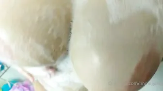 immeganlive onlyfans blonde takes off her stockings and daubs