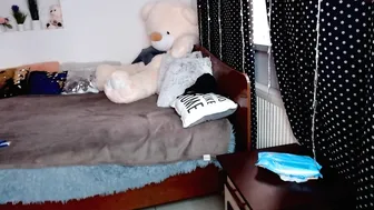 _little_miss chaturbate dude licks shaved cunt girlfriend