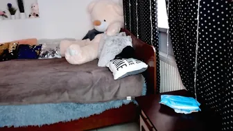 _little_miss chaturbate dude licks shaved cunt girlfriend